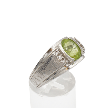 925 Silberring mit echtem Peridot und 6 Zikronia-Steinen