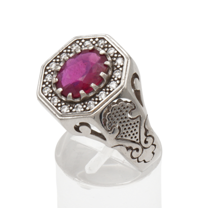 925 Silberring mit echtem Rubin und 16 Zirkonia-Steinen