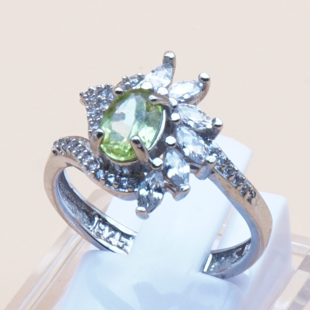 925 Damen Ring mit echtem Peridot - Zabarjad