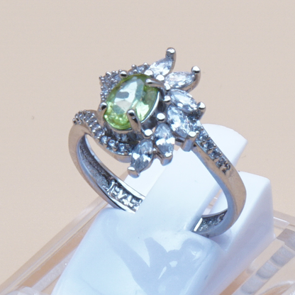 925 Damen Ring mit echtem Peridot - Zabarjad