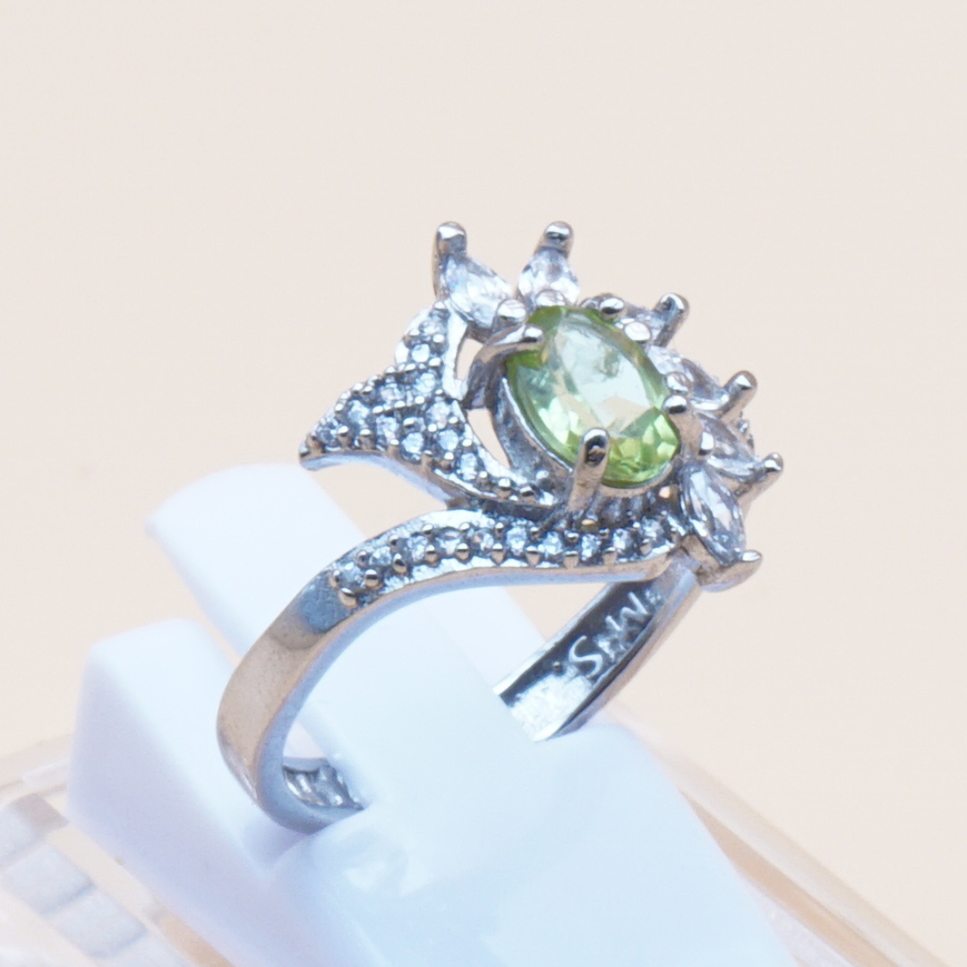 925 Damen Ring mit echtem Peridot - Zabarjad