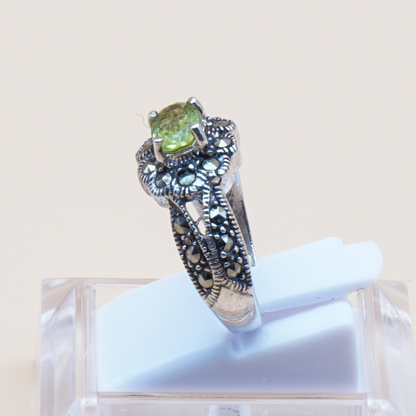 925 Damen Ring mit echtem Peridot - Zabarjad - Handarbeit