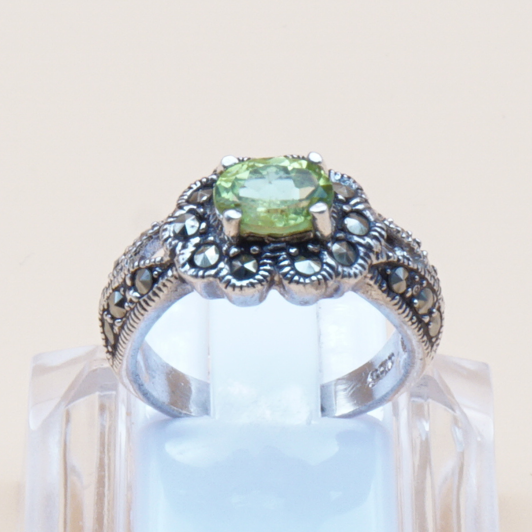 925 Damen Ring mit echtem Peridot - Zabarjad - Handarbeit