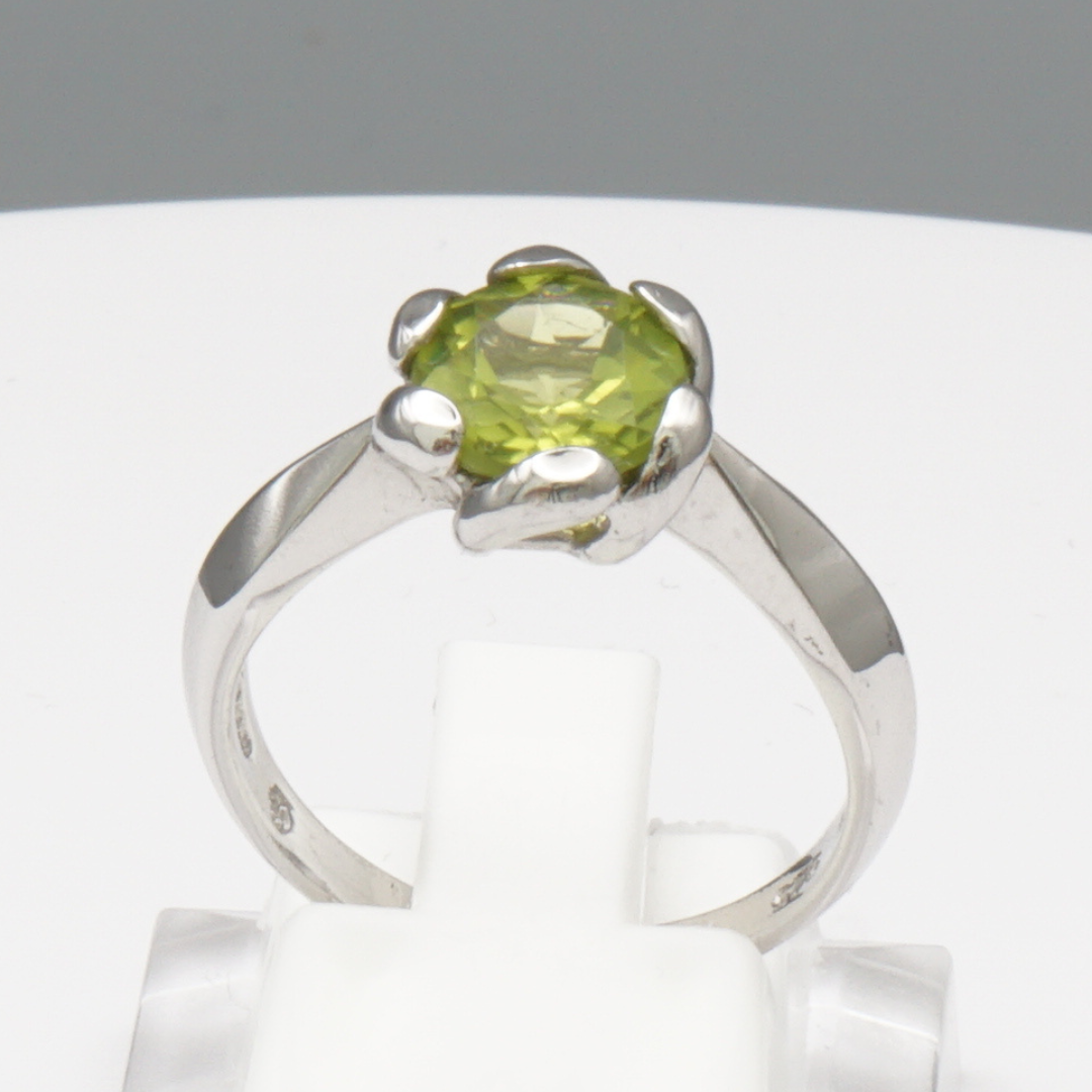 925 Damen Ring mit echtem Peridot - Zabarjad
