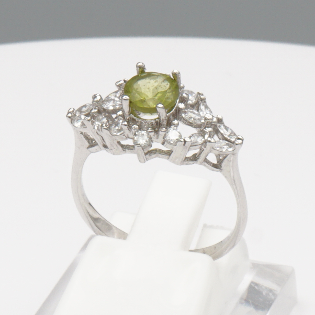 925 Damen Ring mit echtem Peridot - Zabarjad
