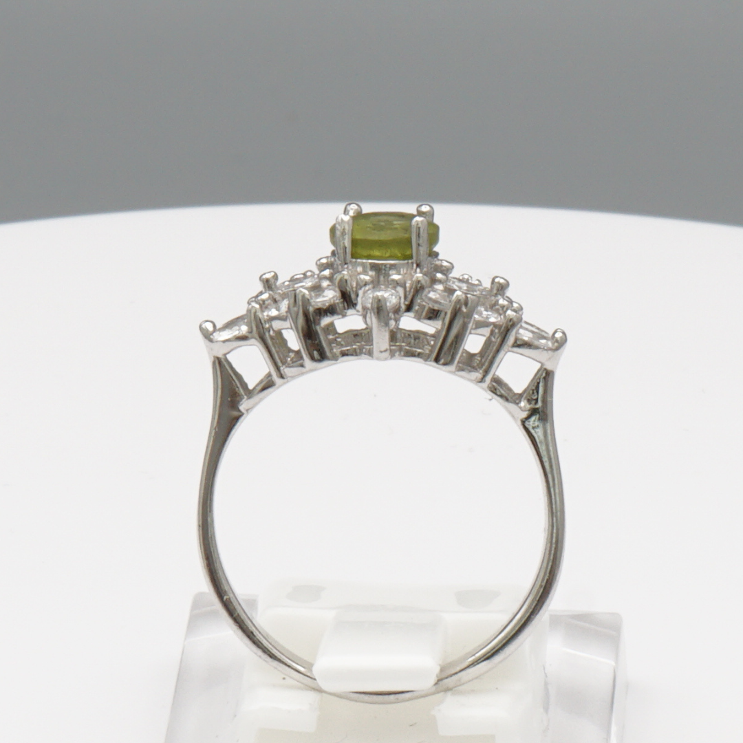 925 Damen Ring mit echtem Peridot - Zabarjad