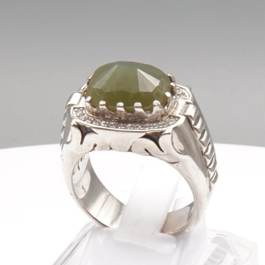 Massiver 925 Silberring mit Jade – Handarbeit