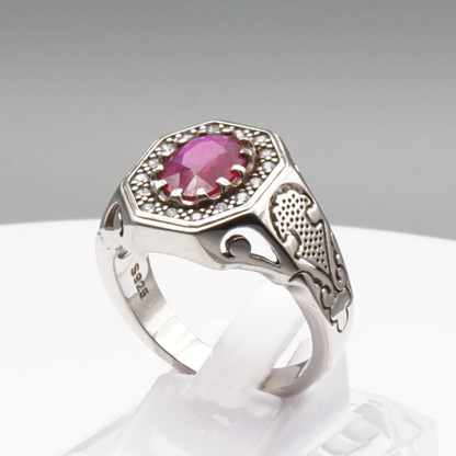 925 Silberring mit echtem Rubin und 16 Zirkonia-Steinen