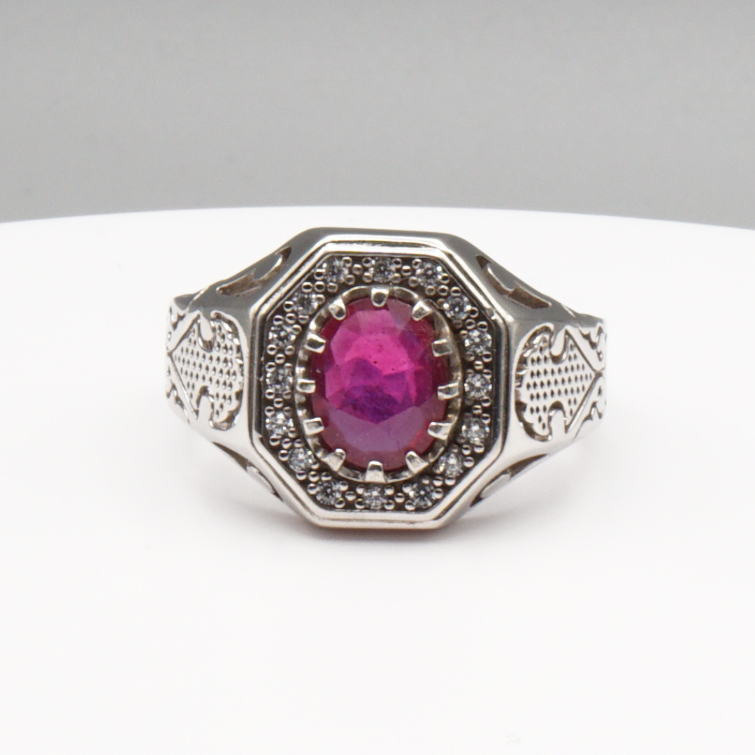925 Silberring mit echtem Rubin und 16 Zirkonia-Steinen