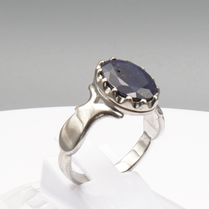 925 Silberring mit natürlichem Saphir